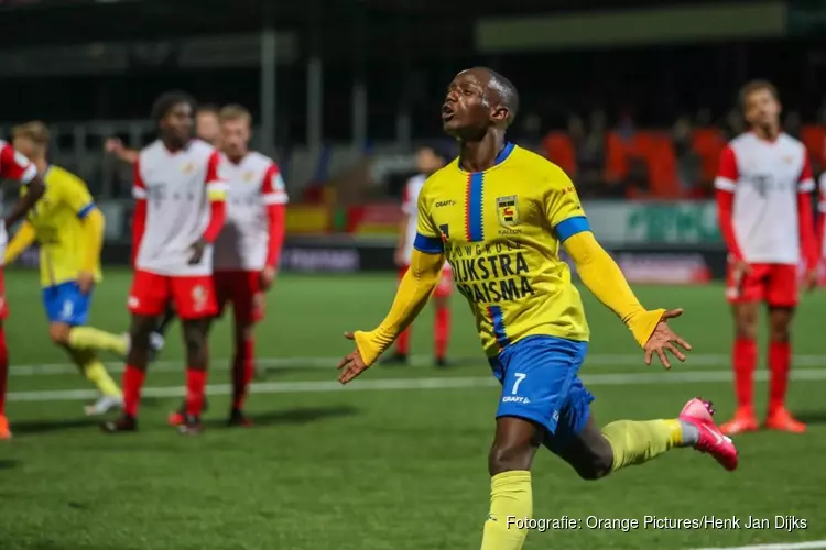 Kallon helpt gehavend Cambuur langs Jong FC Utrecht