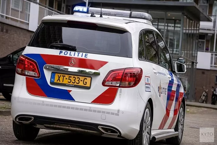 Inbrekers overlopen, politie houdt twee verdachten aan en zoekt derde verdachte