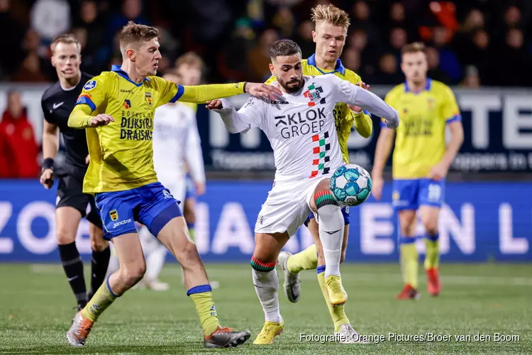 NEC klopt SC Cambuur door magnifieke goal Schöne