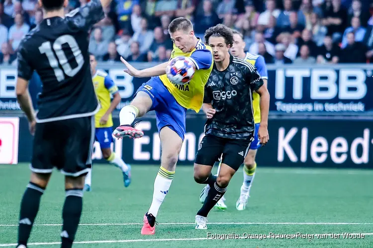 SC Cambuur klopt Jong Ajax in levendig duel