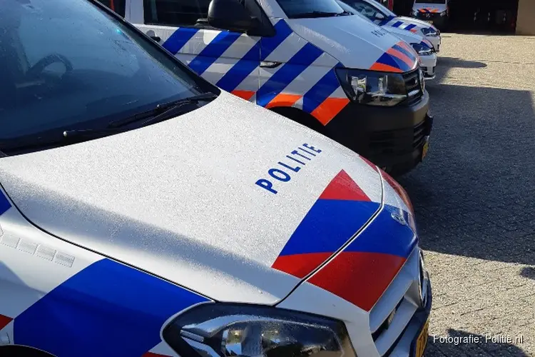 Politie treft hennepkwekerij aan in De Tike