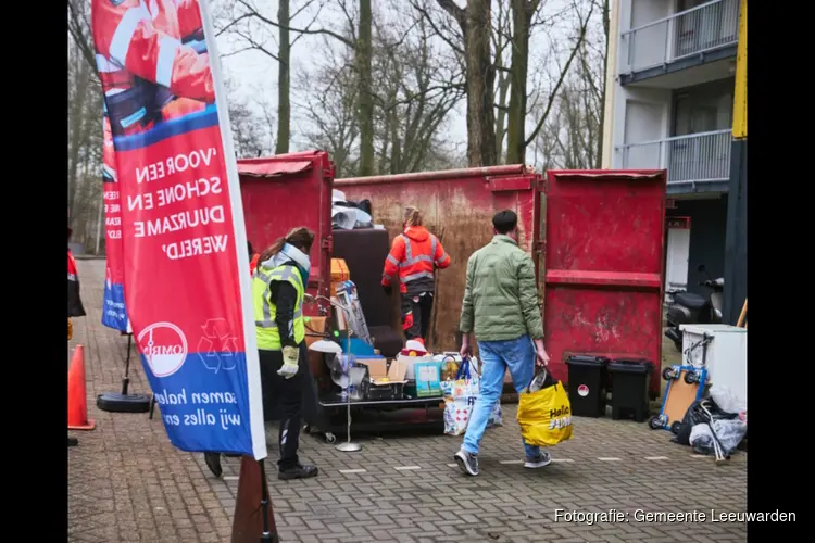 Gemeente Leeuwarden start grofvuilproef in zes wijken